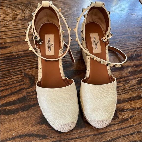 VALENTINO GARAVANI Rockstud Espadrille Wedges - Picture 3 of 8